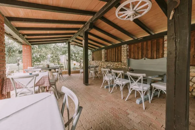 Hotel mit 12 Zimmern in Novigrad, Kroatien, zu verkaufen - 12