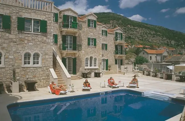 Hotel with 38 rooms in Bol, Croatia, for sale