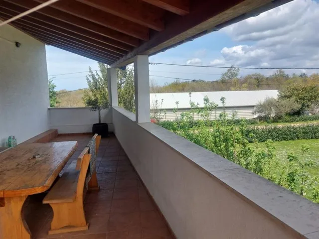 Hotel mit 694 m² in Poreč, Kroatien, zu verkaufen