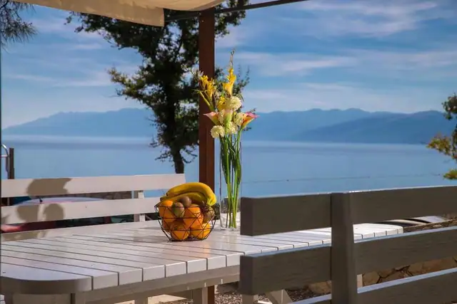 Newly renovated 3*** star hotel for sale right by the sea on Vinodolski riviera, photo 11