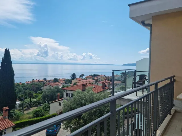 Hotel mit 11 Zimmern in Lovran, Kroatien, zu verkaufen