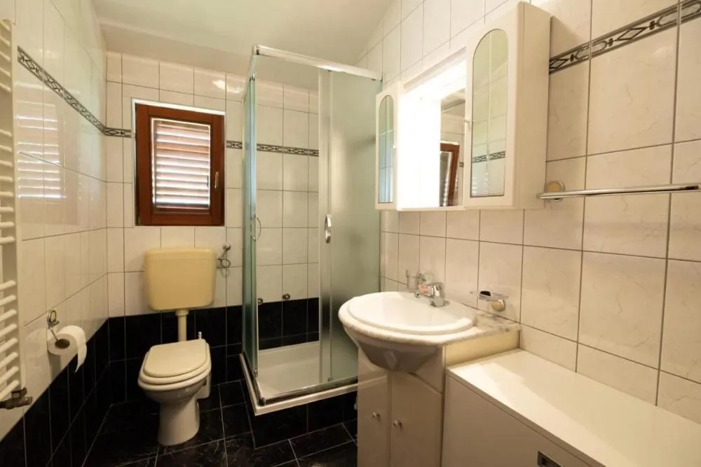 Hotel mit 6 Zimmern in Selce, Crikvenica, Kroatien, zu verkaufen - 6