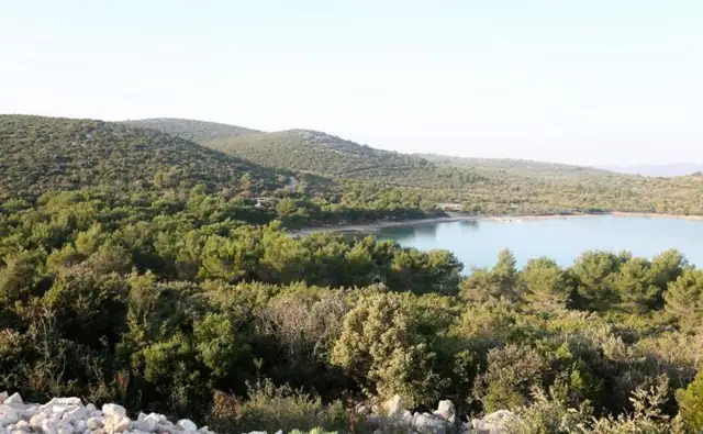 First line 4**** or 5***** resort project in Sibenik area of Croatian coastline