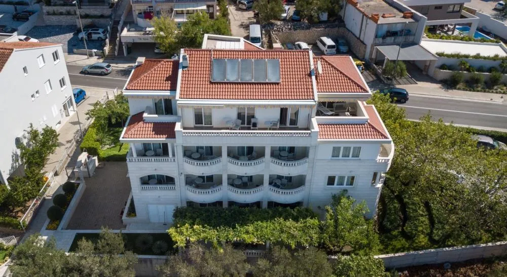 Hotel with 12 rooms in Tucepi, Croatia, for sale - 9