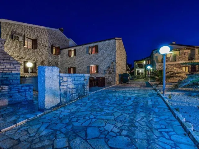 Hotel mit 10 Zimmern in Vir, Kroatien, zu verkaufen - 9