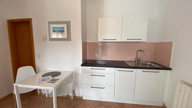 Отель с 10 номерами в Ровине, Хорватия, на продажу - 6
