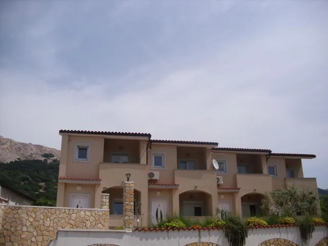 Hotel mit 10 Zimmern in Baška, Kroatien, zu verkaufen