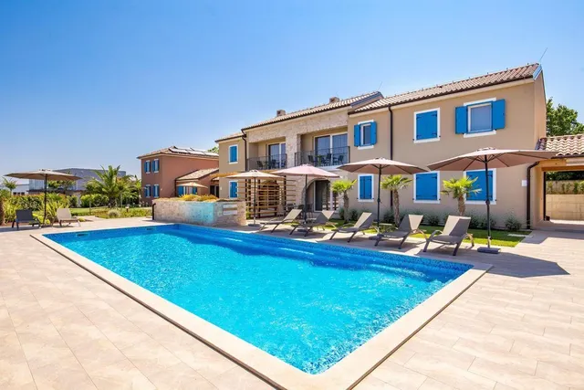 Hotel with 10 rooms in Poreč, Croatia, for sale - 9