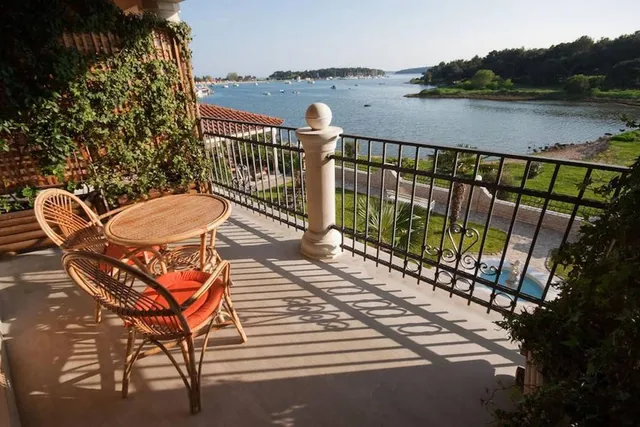 Hotel with 9 rooms in Medulin, Croatia, for sale - 12