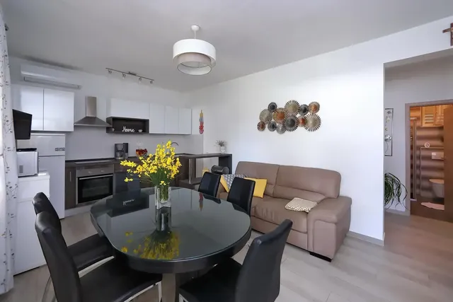 Hotel with 10 rooms in Zadar, Croatia, for sale