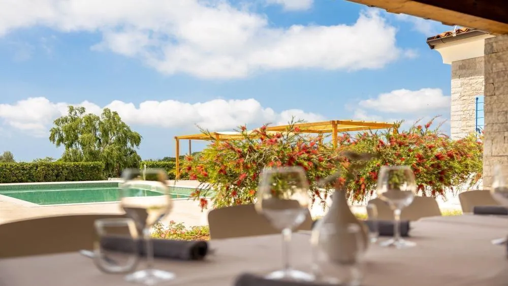 Hotel with 13 rooms in Pula, Croatia, for sale - 7