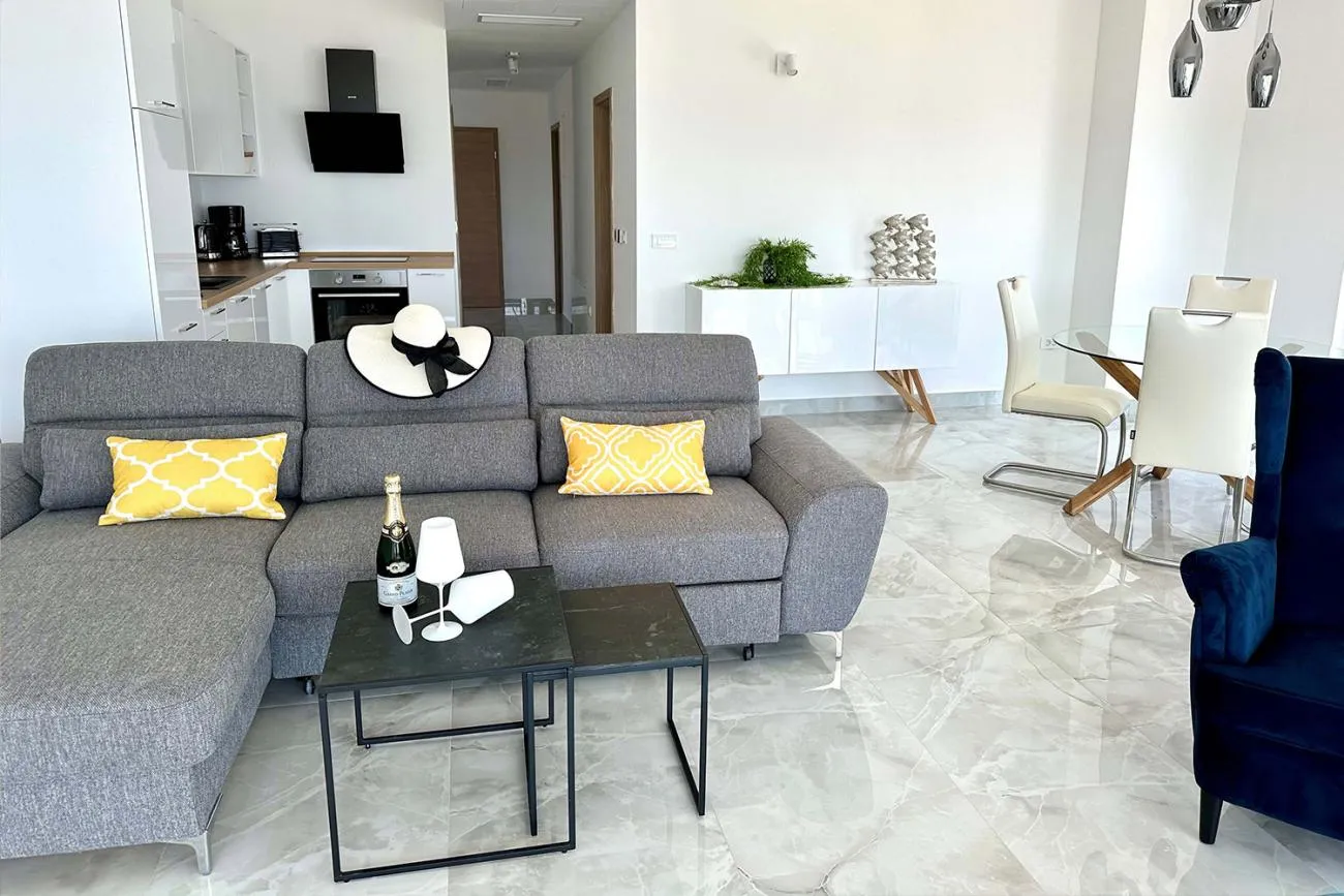 Hotel with 25 rooms in Zadar, Croatia, for sale - 11