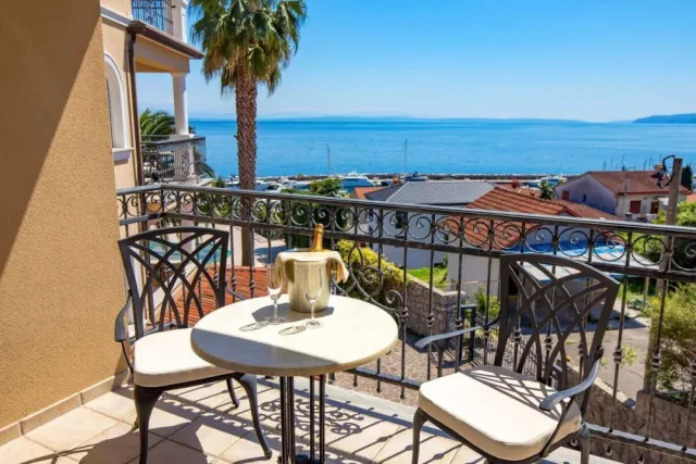 Hotel with 10 rooms in Icici, Croatia, for sale