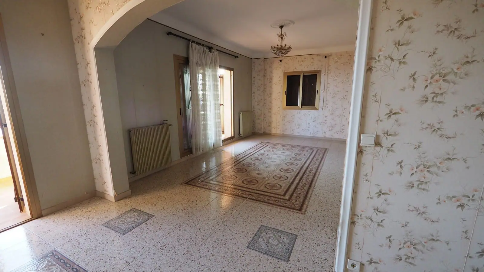 3 bedroom villa with sea view with renovation project - 4
