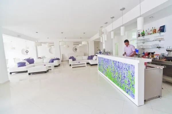 Hotel mit 27 Zimmern in Vidalići, Novalja, Kroatien, zu verkaufen