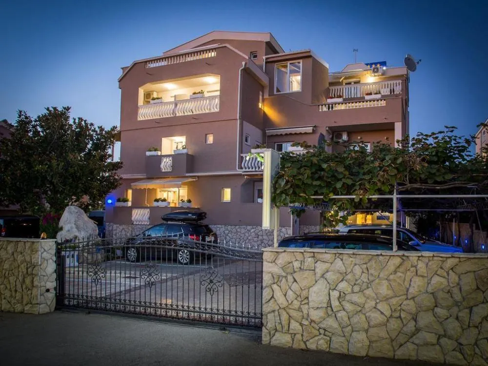 Hotel with 24 rooms in Borik, Croatia, for sale