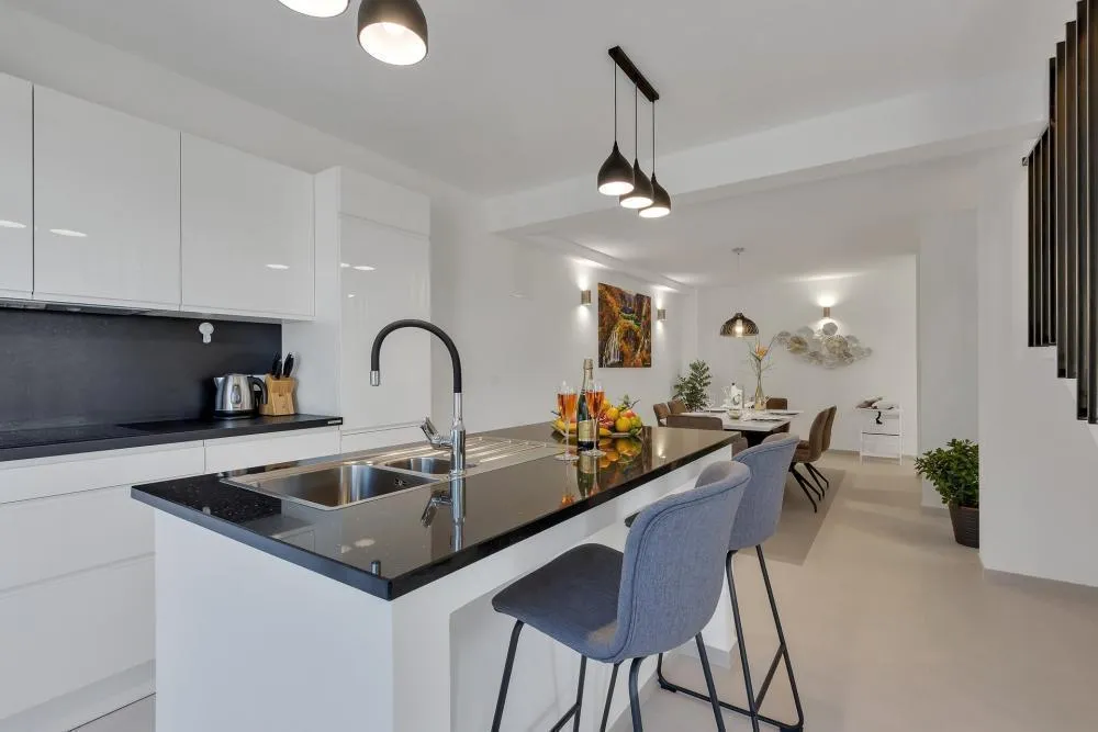 Hotel with 5 rooms in Podgora, Croatia, for sale - 10