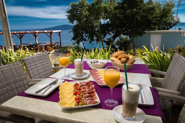 Newly renovated 3*** star hotel for sale right by the sea on Vinodolski riviera, photo 13
