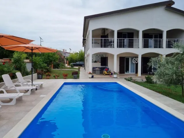 Hotel with 7 rooms in Poreč, Croatia, for sale