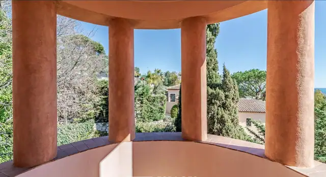 Villa with a pool and a sea view, Roquebrune-Cap-Martin