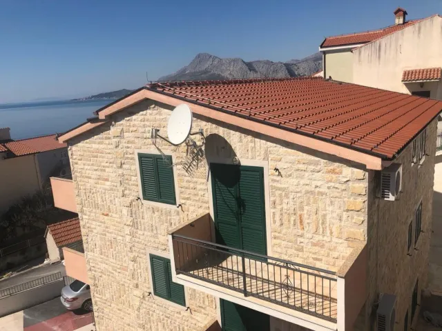 Hotel with 9 rooms in Omis, Croatia, for sale
