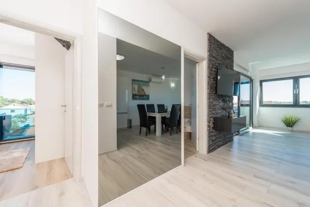 Hotel with 12 rooms in Vir, Croatia, for sale - 9