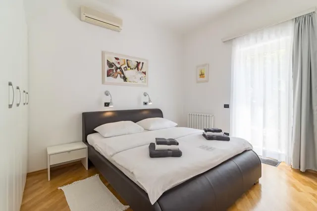 Hotel with 9 rooms in Medulin, Croatia, for sale - 15