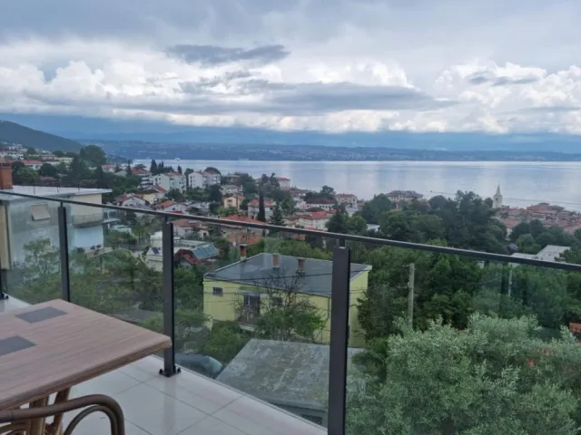Hotel with 11 rooms in Lovran, Croatia, for sale