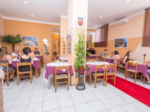 Hotel with 24 rooms in Borik, Croatia, for sale