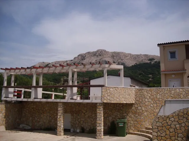 Hotel mit 10 Zimmern in Baška, Kroatien, zu verkaufen