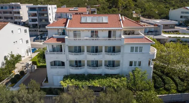 Hotel with 12 rooms in Tucepi, Croatia, for sale - 8