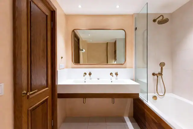 4**** Hotel zum Verkauf im Zentrum von Tiflis, Foto 4