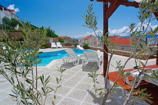 Hotel mit 20 Zimmern in Bol, Kroatien, zu verkaufen
