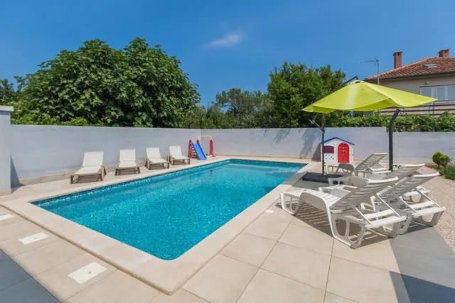 Hotel with 11 rooms in Medulin, Croatia, for sale - 6