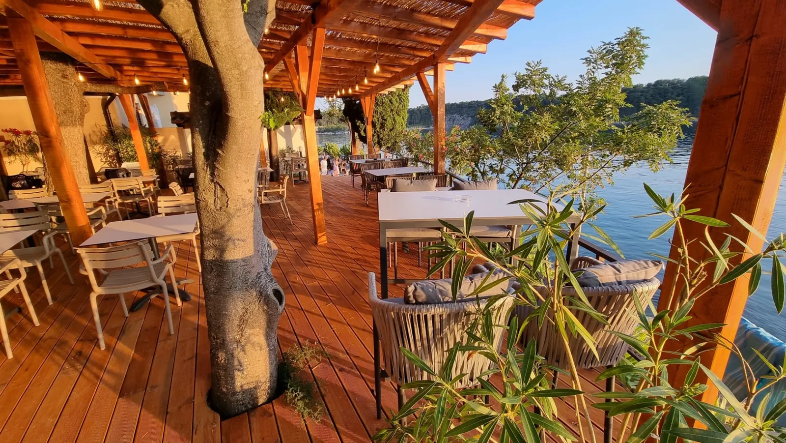 Hotel mit 8 Zimmern in Omišalj, Kroatien, zu verkaufen - 4