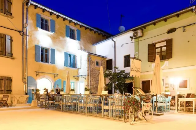 Hotel with 5 rooms in Fažana, Croatia, for sale