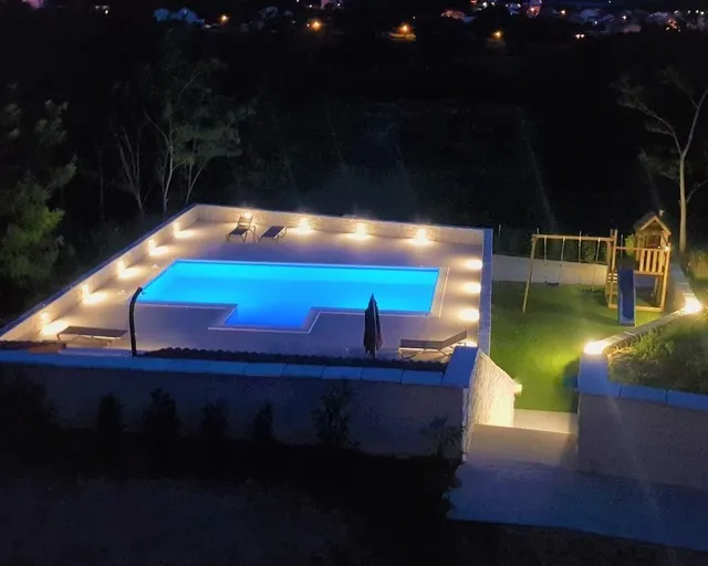 Hotel mit 12 Zimmern in Lopar, Rab, Kroatien, zu verkaufen