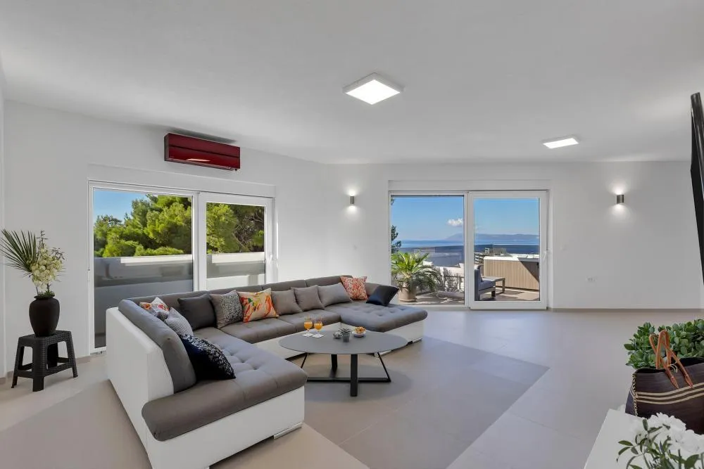 Hotel with 5 rooms in Podgora, Croatia, for sale - 9
