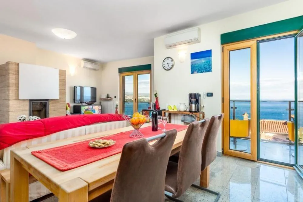 Отель с 9 номерами в Опатии, Хорватия, на продажу - 7