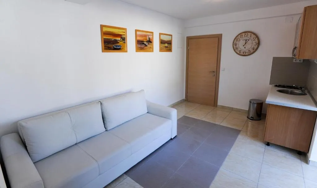 Hotel mit 20 Zimmern in Novalja, Kroatien, zu verkaufen - 9