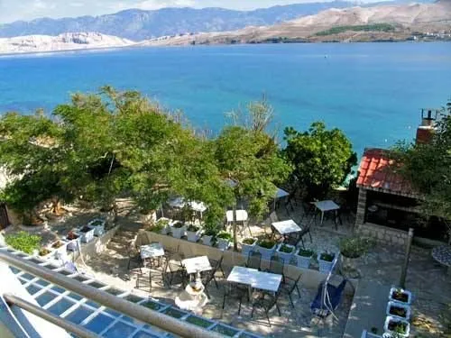 Hotel mit 19 Zimmern in Pag, Kroatien, zu verkaufen