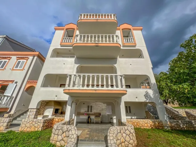 Hotel with 8 rooms in Crikvenica, Croatia, for sale