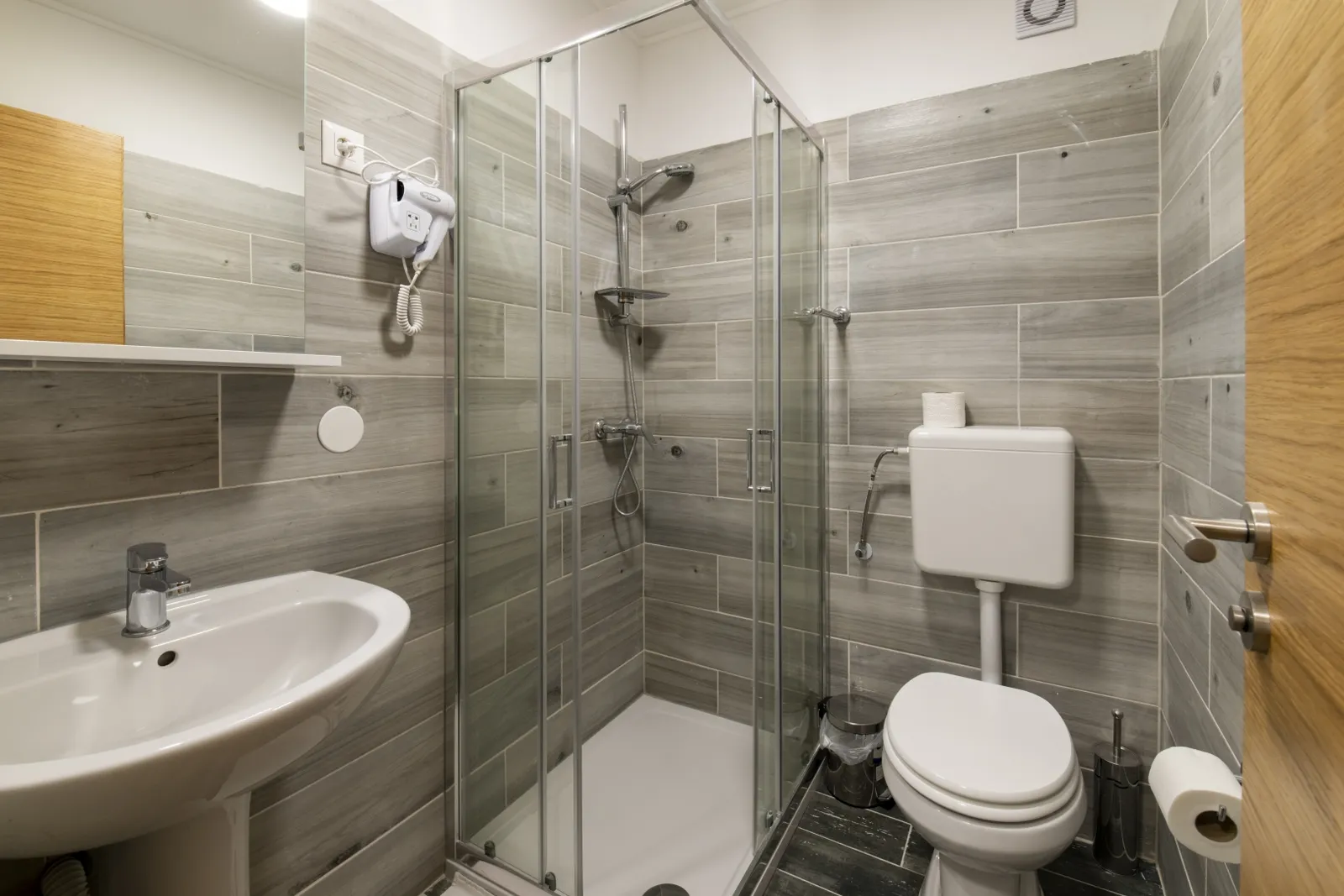 Hotel with 16 rooms in Umag, Croatia, for sale - 6