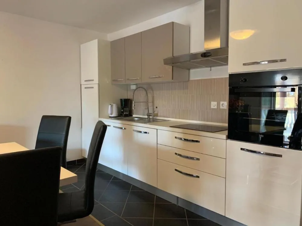 Hotel of 650 m² in Zaton, Croatia, for sale - 6