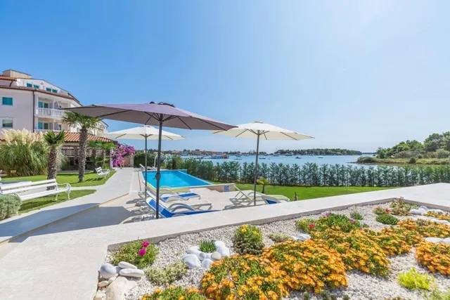 Hotel with 9 rooms in Medulin, Croatia, for sale - 6