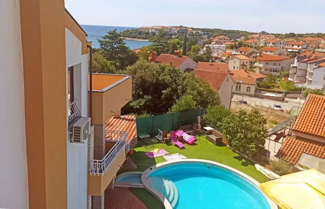 Hotel mit 11 Zimmern in Pješčana Uvala, Medulin, Kroatien, zu verkaufen