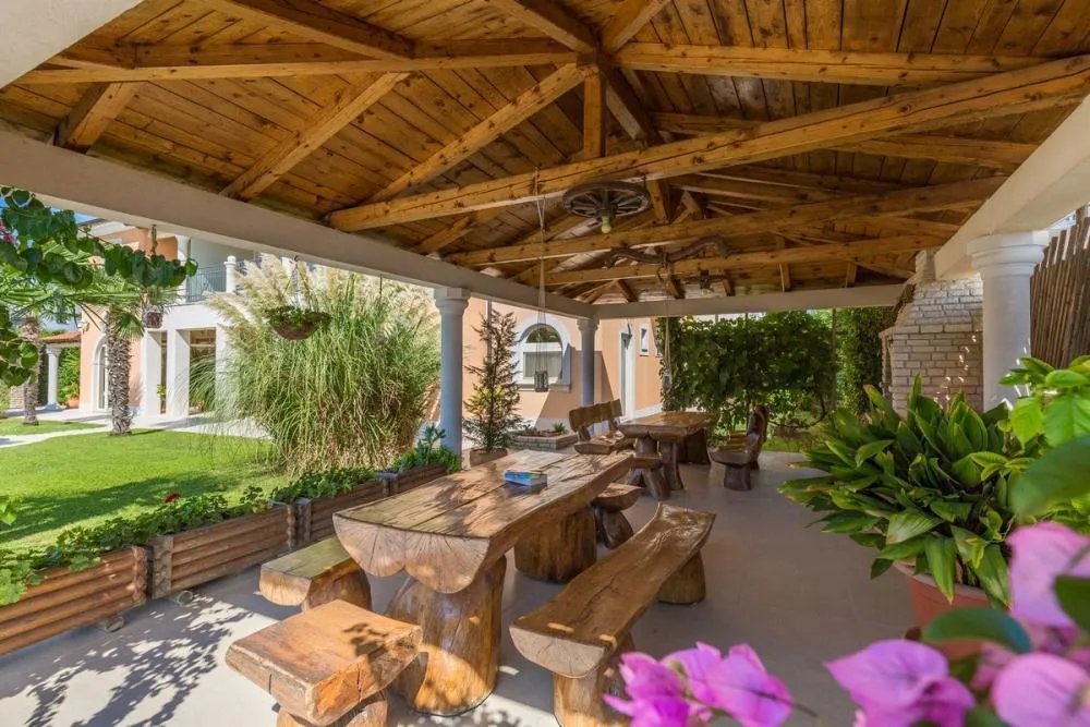 Hotel with 9 rooms in Medulin, Croatia, for sale - 11