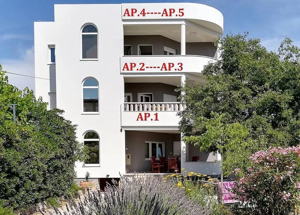 Hotel mit 10 Zimmern in Rogoznica, Kroatien, zu verkaufen - 4