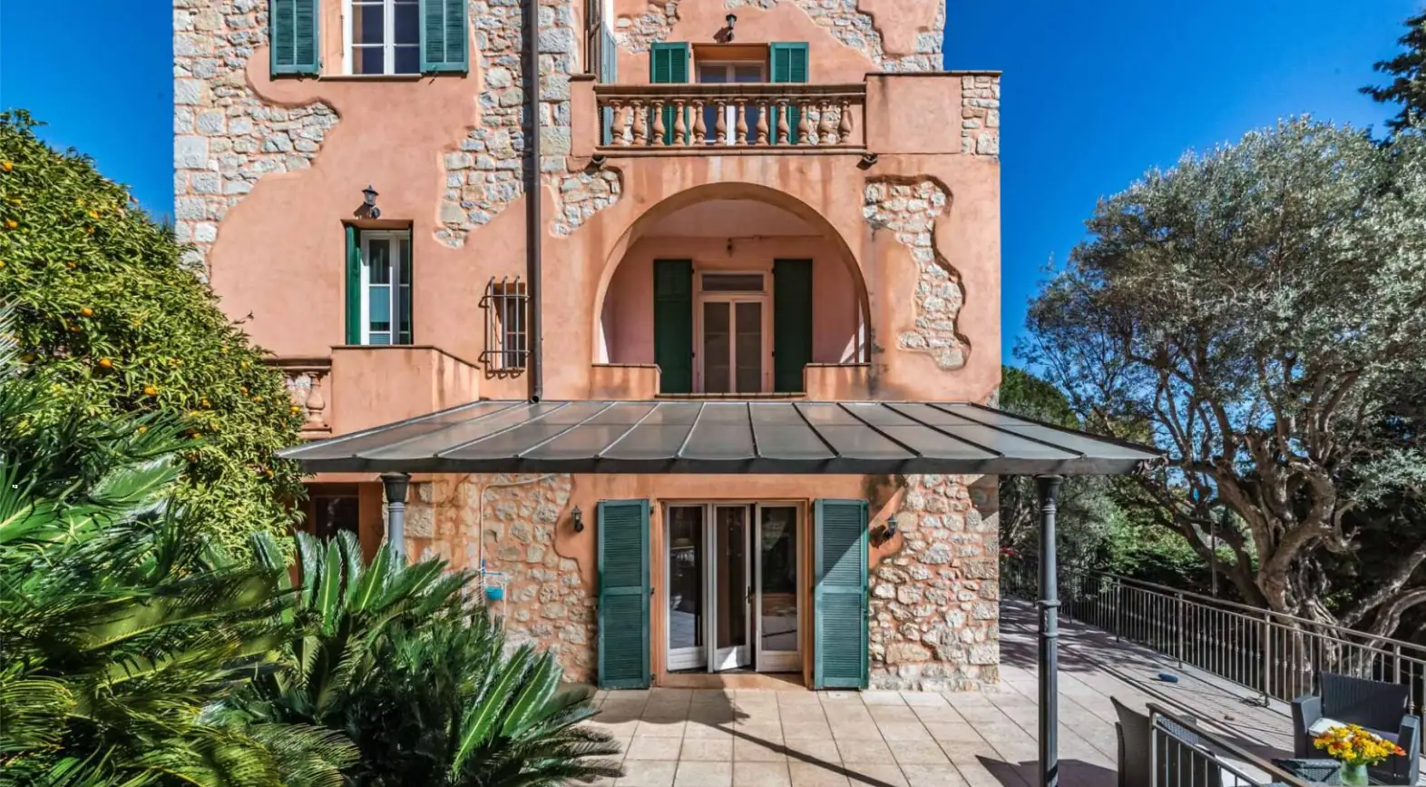 Villa with a pool and a sea view, Roquebrune-Cap-Martin - 10