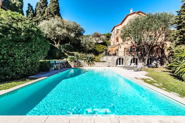 Villa with a pool and a sea view, Roquebrune-Cap-Martin - 13